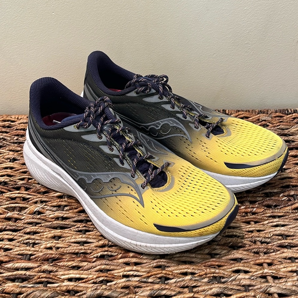 Saucony Endorphin Vizipro Speed 3, Men's Size 9.5